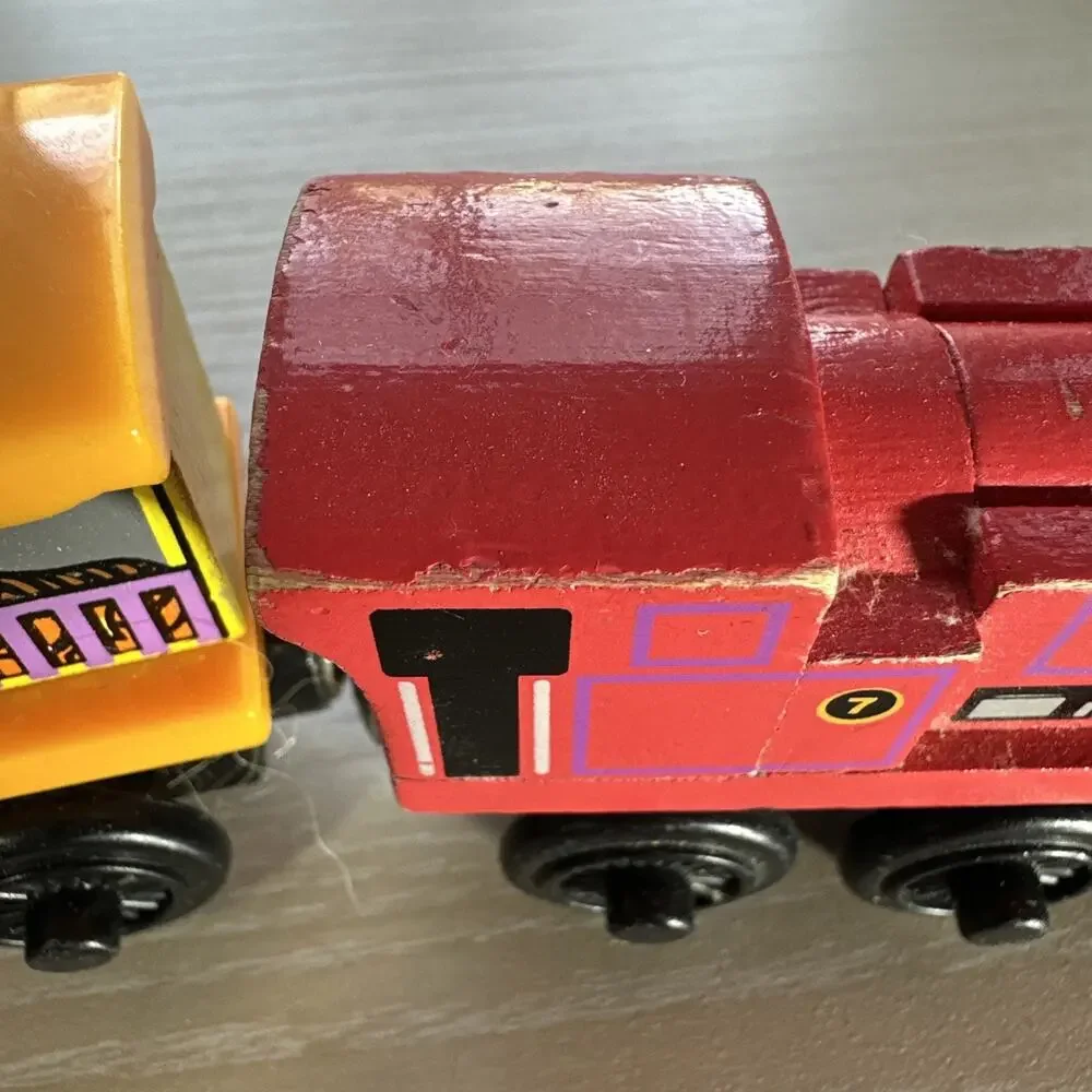 Authentic Learning Wooden Thomas Train Ivo Hugh with Zoo Cars!